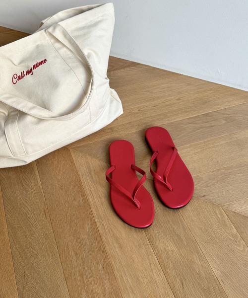 CANAL JEAN(キャナルジーン)の「El mar トングペタサンダル(サンダル・レディース・ブラック/レッド/シルバー・23.5/24/24.5)」の2枚目の写真