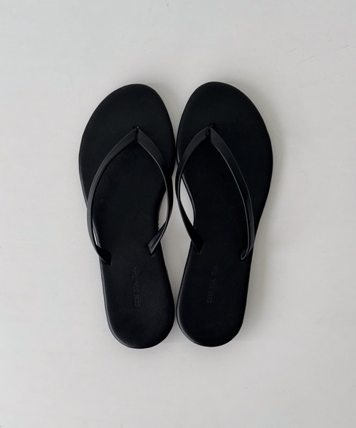 CANAL JEAN(キャナルジーン)の「El mar トングペタサンダル(サンダル・レディース・ブラック/レッド/シルバー・23.5/24/24.5)」の7枚目の写真