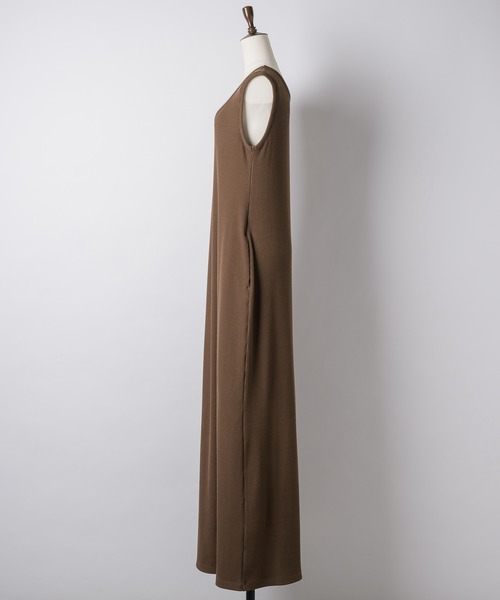yae（ヤエ）の「2way U-neck sleeve dress / 2wayUネックスリーブレスドレス（ワンピース・レディース・ブラック/ブラウン/レッド・36/38）」の12枚目の写真