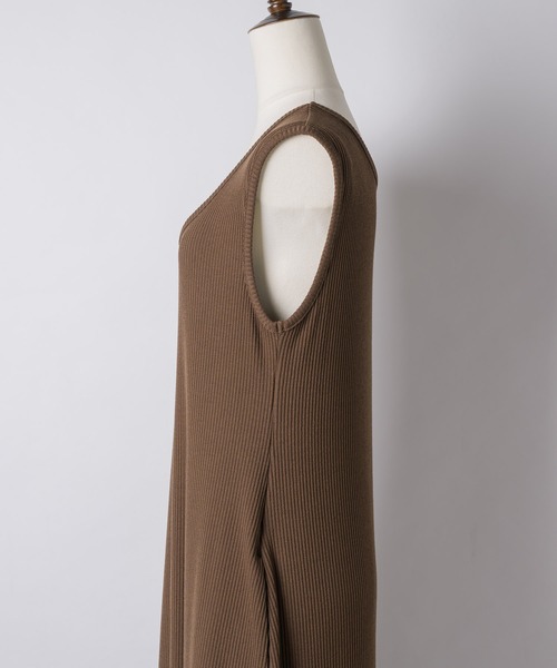 yae（ヤエ）の「2way U-neck sleeve dress / 2wayUネックスリーブレスドレス（ワンピース・レディース・ブラック/ブラウン/レッド・36/38）」の13枚目の写真