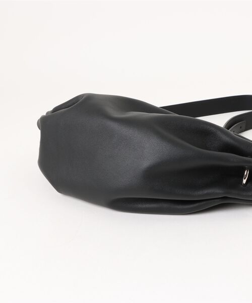 Scrap Book（スクラップブック）の「【BONASTRE】RING CROSSBODY S（ショルダーバッグ・レディース・ブラック/ブラウン・FREE）」の4枚目の写真