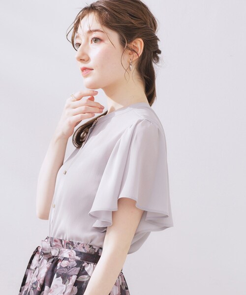 couture brooch(クチュールブローチ)の「【キレイめ・通勤】前後2WAY楊柳フレアー袖ブラウス(シャツ/ブラウス・レディース・ホワイト系3/ライトグレー/ブラック・36/38/40/42)」の14枚目の写真