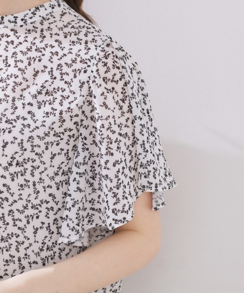 couture brooch(クチュールブローチ)の「【キレイめ・通勤】前後2WAY楊柳フレアー袖ブラウス(シャツ/ブラウス・レディース・ホワイト系3/ライトグレー/ブラック・36/38/40/42)」の6枚目の写真