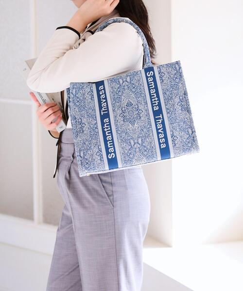 【新品未使用】サマンサタバサ　エキゾチックモチーフジャガードトートバッグ エキゾチックモチーフジャガードトートバッグ(FREE グレージュ