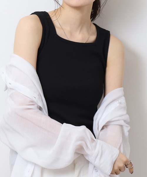atONE(アットワン)の「2×2リブ スクエアネックタンクトップ(タンクトップ・レディース・ブラック/オフホワイト・LL/3L/4L/L/M)」の8枚目の写真