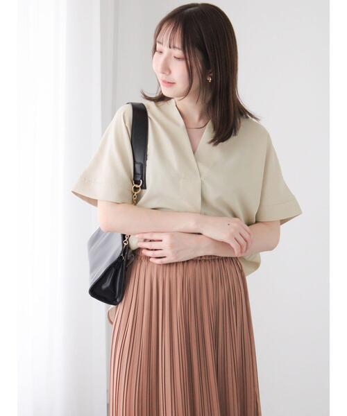 Te chichi TERRASSE（テチチテラス）の「【セットアップ可】麻調スキッパーブラウス（シャツ/ブラウス・レディース・ベージュ/チャコールグレー/ブラック・F）」の12枚目の写真