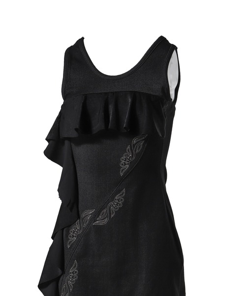 ANDERSSON BELL(アンダースンベル)の「FLOW RUFFLE DRESS(ドレス・レディース・ブラック・SMALL/MEDIUM)」の4枚目の写真