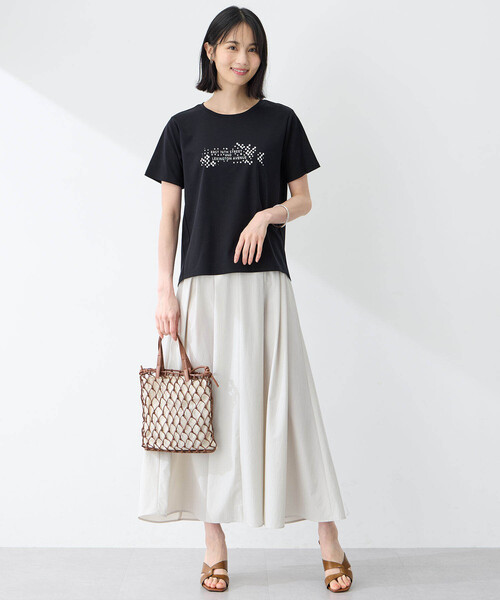 A/C DESIGN BY ALPHA CUBIC(エーシーデザインバイアルファキュービック)の「【接触冷感・UVカット】ALCOLLAGEロゴプリントTシャツ(Tシャツ/カットソー・レディース・ブラック/オフホワイト/ブルー・M/L/LL/3L)」の8枚目の写真