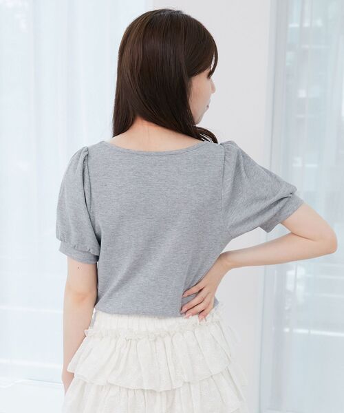 MAJESTIC LEGON（マジェスティックレゴン）の「ギャザードッキングカットトップス（Tシャツ/カットソー・レディース・ブラウン/グレー/アイボリー/ブラック・MEDIUM）」の18枚目の写真