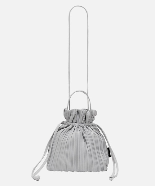 BLUEORB(ブルーオーブ)の「Two way Ribbon Tote Bag リボントートバッグ プリーツバッグ(ハンドバッグ・レディース・ライトグレー/ブラック/ダークブルー・ONESIZE)」の6枚目の写真