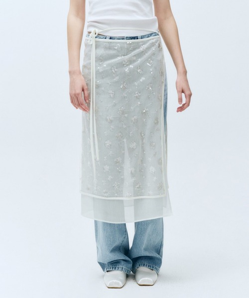 MARITHE + FRANCOIS GIRBAUD(マリテフランソワジルボー)の「W LAYERED SKIRT(スカート・レディース・アイボリー/ブラック・フリー)」の12枚目の写真