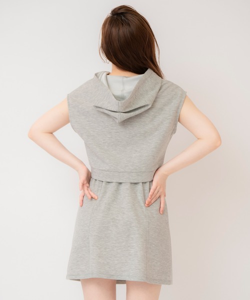 REDYAZEL（レディアゼル）の「エンブレム刺繍フーディー×フレアスカートセットアップ（セットアップ・レディース・ライトグレー/ダークブラウン/グリーン/ブラック・FREE）」の8枚目の写真