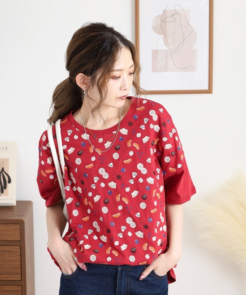 Emago(イマゴ)の「EMAGO フルーツポンチ刺繍T(Tシャツ/カットソー・レディース・ブラック/レッド/ネイビー・FREE)」の3枚目の写真