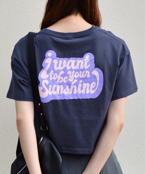 spiritoso(スピリトーゾ)の「【spiritoso】ポップカラーショート丈Tシャツ(Tシャツ/カットソー・レディース・ホワイト/オレンジ/スミクロ/カーキ/グレイッシュベージュ・FREE)」の2枚目の写真