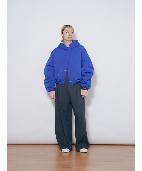 DOLLUPOOPS（ドールアップウップス）の「ショート丈ボリューム中綿ジャケット（ナイロンジャケット・レディース・ピンク/イエロー/ブラック/ブルー・38）」の7枚目の写真