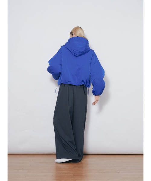 DOLLUPOOPS（ドールアップウップス）の「ショート丈ボリューム中綿ジャケット（ナイロンジャケット・レディース・ピンク/イエロー/ブラック/ブルー・38）」の9枚目の写真