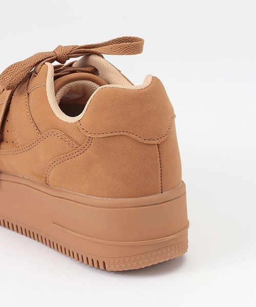 LOVETOXIC（ラブトキシック）の「【LTXC】【軽量】厚底コートスニーカー（スニーカー・キッズ・ブラウン/ブラック/オフホワイト・22-22.5/24-24.5cm/23-23.5cm）」の5枚目の写真