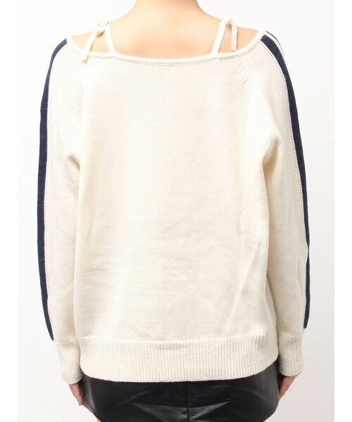 GYDA（ジェイダ）の「Seize the momentオフショルリボンニットトップス（ニット/セーター・レディース・アイボリー/ブラック/レッド・FREE）」の6枚目の写真