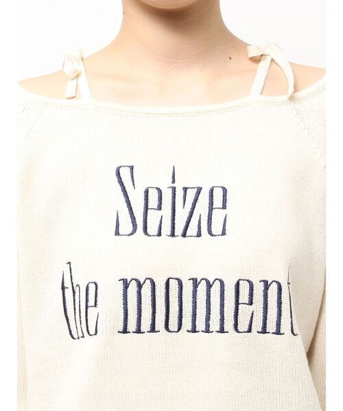 GYDA（ジェイダ）の「Seize the momentオフショルリボンニットトップス（ニット/セーター・レディース・アイボリー/ブラック/レッド・FREE）」の7枚目の写真