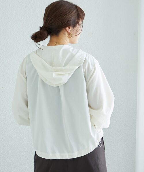 le.coeur blanc(ルクールブラン)の「komatsu.シアーフードブルゾン(ブルゾン・レディース・オフホワイト/ブラック・38)」の10枚目の写真