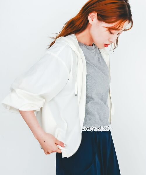 le.coeur blanc(ルクールブラン)の「komatsu.シアーフードブルゾン(ブルゾン・レディース・オフホワイト/ブラック・38)」の15枚目の写真