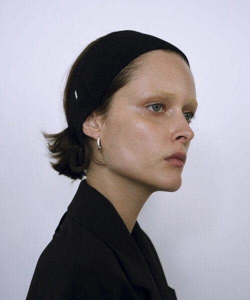 heyep（ヘイップ）の「heyep/ヘイップ Silk Hair Band / hp0124 / シルクヘアバンド（ヘアバンド・レディース・ブラック/グレー・ONE SIZE）」の2枚目の写真