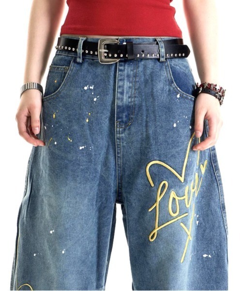 セール】Loveハート刺繍カーブワイドデニムパンツ（デニムパンツ