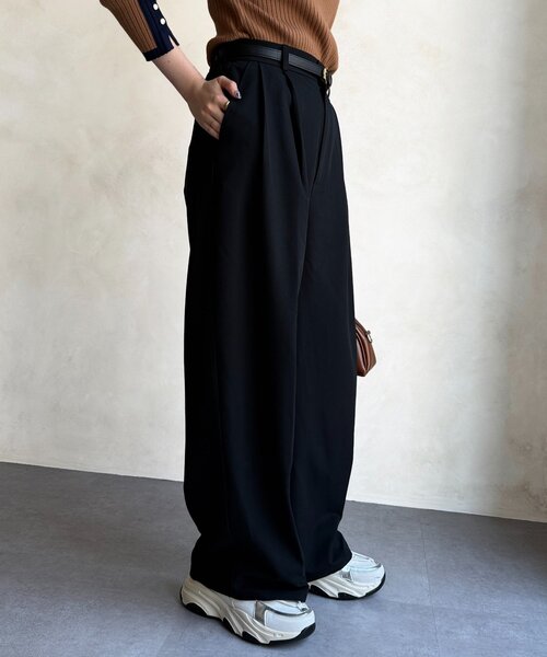 Chez toi（シェトワ）の「ベルト付きタックワイドパンツ（その他パンツ・レディース・ブラウン/ブルー/ブラック・FREE）」の6枚目の写真