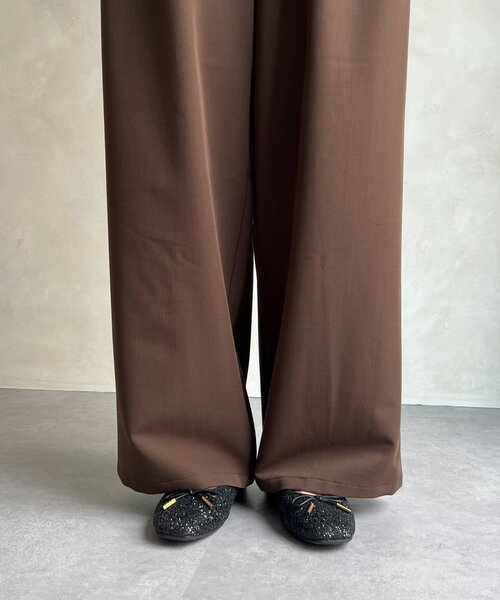 Chez toi（シェトワ）の「ベルト付きタックワイドパンツ（その他パンツ・レディース・ブラウン/ブルー/ブラック・FREE）」の4枚目の写真