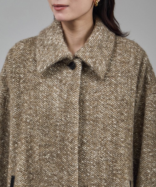 SALON adam et rope'（サロン アダム エ ロペ）の「BALLIオーバーサイズステンカラーコート（ステンカラーコート・レディース・ブラック/ベージュ系その他・FREE）」の20枚目の写真