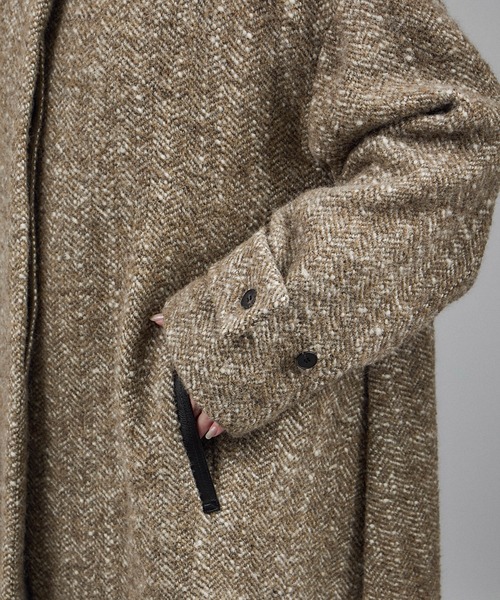 SALON adam et rope'（サロン アダム エ ロペ）の「BALLIオーバーサイズステンカラーコート（ステンカラーコート・レディース・ブラック/ベージュ系その他・FREE）」の21枚目の写真