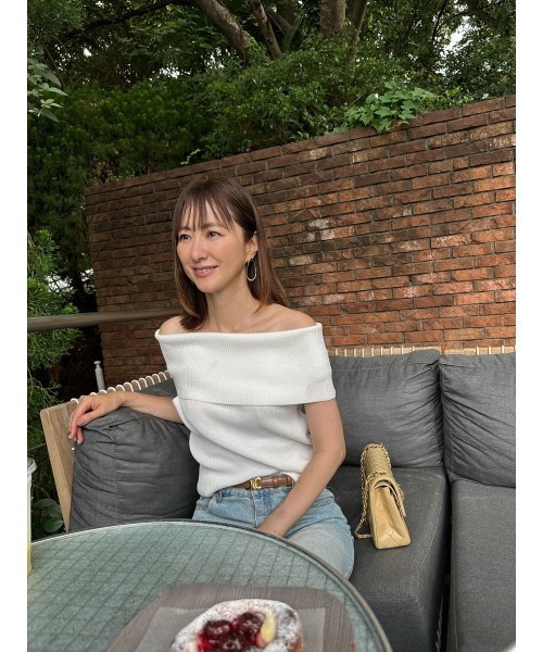 Day and Grade(デイアンドグレイド)の「【前田ゆかセレクト】オフショルリブトップス(ニット/セーター・レディース・ホワイト・FREE)」の7枚目の写真