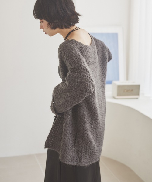 LAULEN(ローレン)の「knitting pattern shawl cardigan /編み柄ショールニットカーディガン(カーディガン/ボレロ・レディース・グレー/ブラック/ネイビー・FREE)」の16枚目の写真