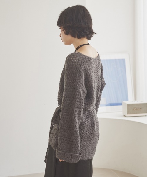 LAULEN(ローレン)の「knitting pattern shawl cardigan /編み柄ショールニットカーディガン(カーディガン/ボレロ・レディース・グレー/ブラック/ネイビー・FREE)」の9枚目の写真