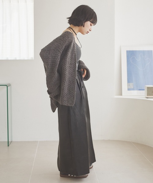 LAULEN(ローレン)の「knitting pattern shawl cardigan /編み柄ショールニットカーディガン(カーディガン/ボレロ・レディース・グレー/ブラック/ネイビー・FREE)」の5枚目の写真