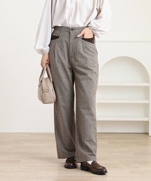 美シルエットのストレートウール混パンツ