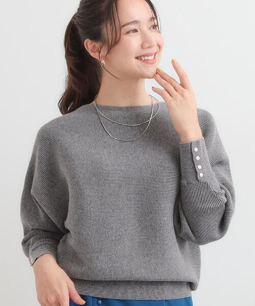 セール】【洗濯機可/体型カバー】お袖ボタン リブドルマンニット