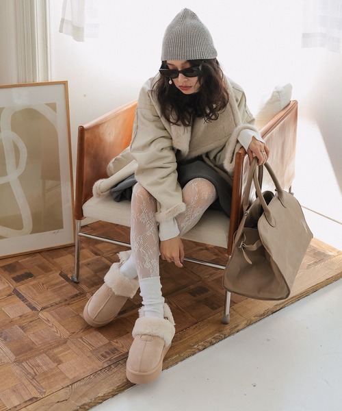 KOBE LETTUCE（コウベレタス）の「2way厚底バックバンドムートンサンダル（サンダル・レディース・キャメル/アイボリー/ブラック・L/LL/M/S）」の4枚目の写真