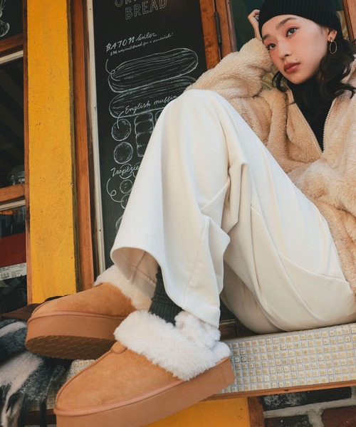 KOBE LETTUCE（コウベレタス）の「2way厚底バックバンドムートンサンダル（サンダル・レディース・キャメル/アイボリー/ブラック・L/LL/M/S）」の9枚目の写真