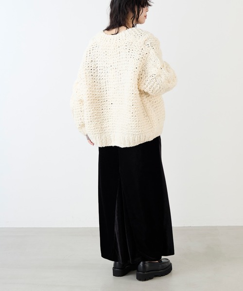 MICA&DEAL（マイカ＆ディール）の「【IRONING】ケーブルニットカーディガン-cable rough cardigan（ニット/セーター・レディース・ホワイト/ダークネイビー・FREE）」の4枚目の写真