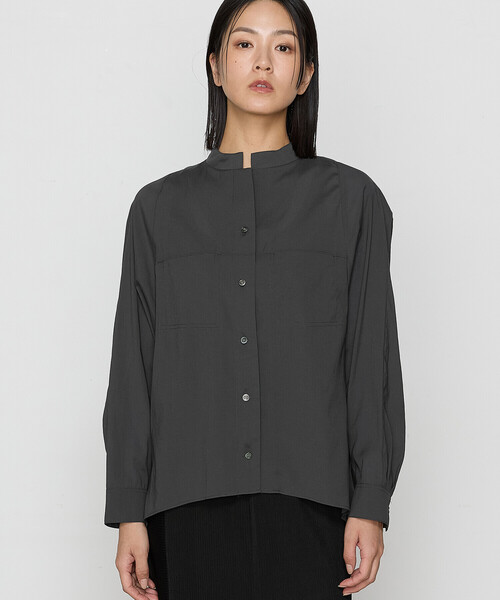 Gabardine K.T(ギャバジンケーティー)の「ドライオーガンジー ドルマンスリーブ シャツジャケット(シャツ/ブラウス・レディース・ブラック/グレー/オフホワイト・9号)」の9枚目の写真