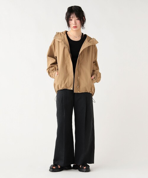 BEAMS HEART（ビームスハート）の「フーディー ライト ブルゾン（ブルゾン・レディース・ベージュ/ライトグレー/ブラック・SMALL/MEDIUM）」の8枚目の写真