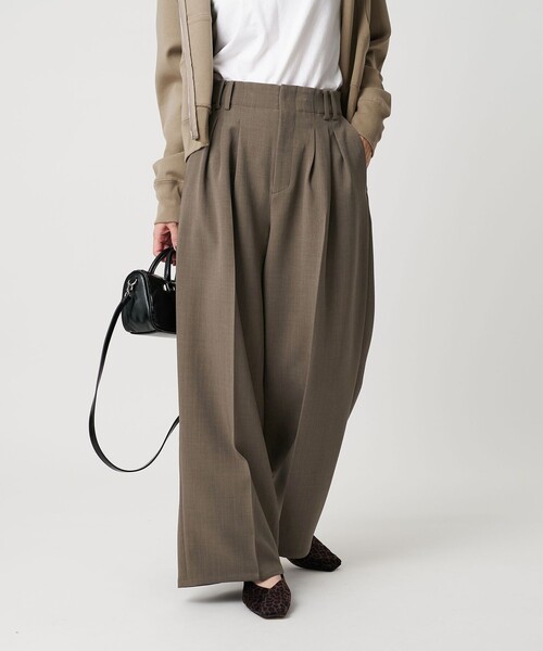 BEAUTY&YOUTH UNITED ARROWS（ビューティーアンドユースユナイテッドアローズ）の「【WEB限定 Wardrobe DAILY MINIMAL】ウールライク ランダムタック ワイドパンツ ウォッシャブル（スラックス・レディース・ブラック/グレー系/モカ・S/M/L）」の11枚目の写真