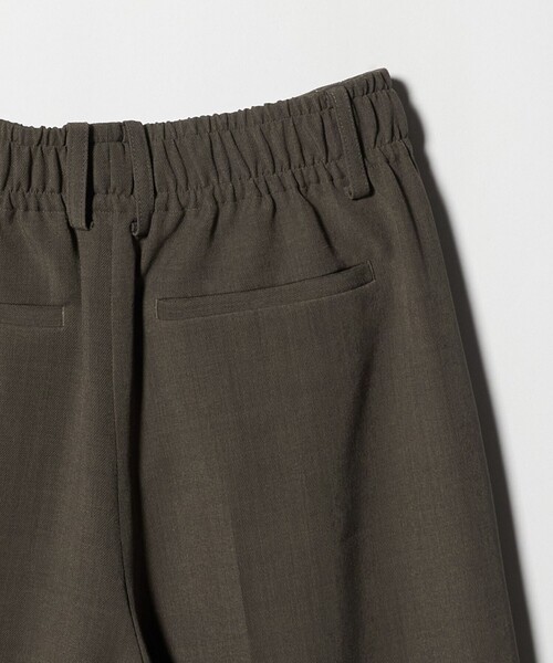 BEAUTY&YOUTH UNITED ARROWS（ビューティーアンドユースユナイテッドアローズ）の「【WEB限定 Wardrobe DAILY MINIMAL】ウールライク ランダムタック ワイドパンツ ウォッシャブル（スラックス・レディース・ブラック/グレー系/モカ・S/M/L）」の21枚目の写真