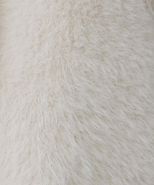 INED（イネド）の「1/5 LALA フェザーヤーンニットジレ（ベスト・レディース・オフホワイト/チャコールグレー・9号）」の18枚目の写真