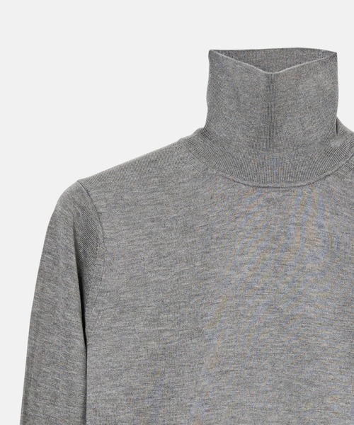 LE CIEL BLEU(ルシェルブルー)の「ハイゲージタートルネックニット / High-Gauge Turtleneck Knit(ニット/セーター・レディース・グレー/ブラック/ネイビー/ホワイト/グリーン/ブラウン・36)」の17枚目の写真