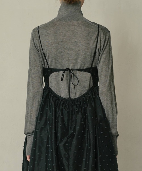 LE CIEL BLEU(ルシェルブルー)の「ハイゲージタートルネックニット / High-Gauge Turtleneck Knit(ニット/セーター・レディース・グレー/ブラック/ネイビー/ホワイト/グリーン/ブラウン・36)」の15枚目の写真