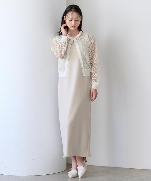 UR'S(ユアーズ)の「カップ付きジョーゼットワンピース(ワンピース・レディース・ブラック/ナチュラル/ネイビー・L/M/S)」の1枚目の写真