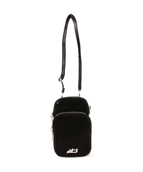 YIE YIE(イエイエ)の「YIE YIE/イエイエ/LUKE CROSSBODY BAG(ボディバッグ/ウエストポーチ・レディース・シルバー/ブラック・F)」の3枚目の写真