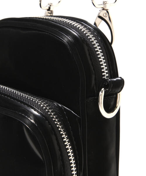 YIE YIE(イエイエ)の「YIE YIE/イエイエ/LUKE CROSSBODY BAG(ボディバッグ/ウエストポーチ・レディース・シルバー/ブラック・F)」の6枚目の写真